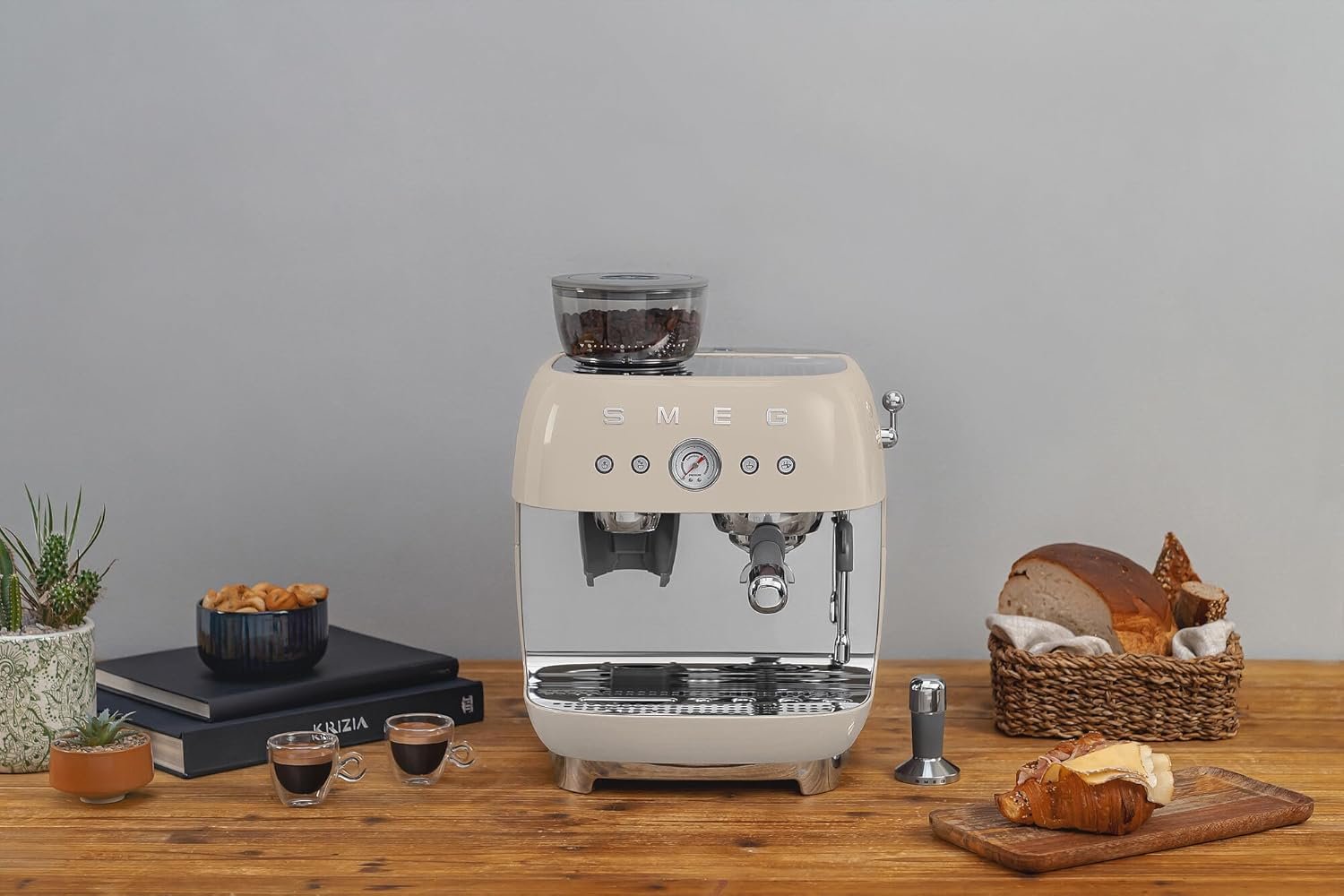 Smeg EGF03 Semi-Automatic Espresso Machine with Built-In Grinder, Dual Thermoblock, 50’s Retro Style – Cream